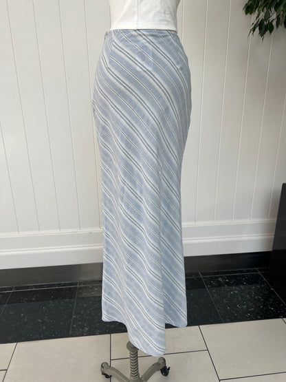 Seaside Walks Linen Skirt