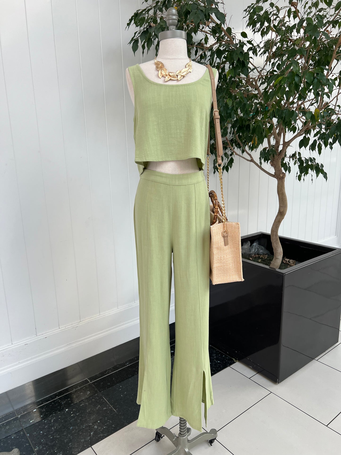 St. Tropez View Linen Set