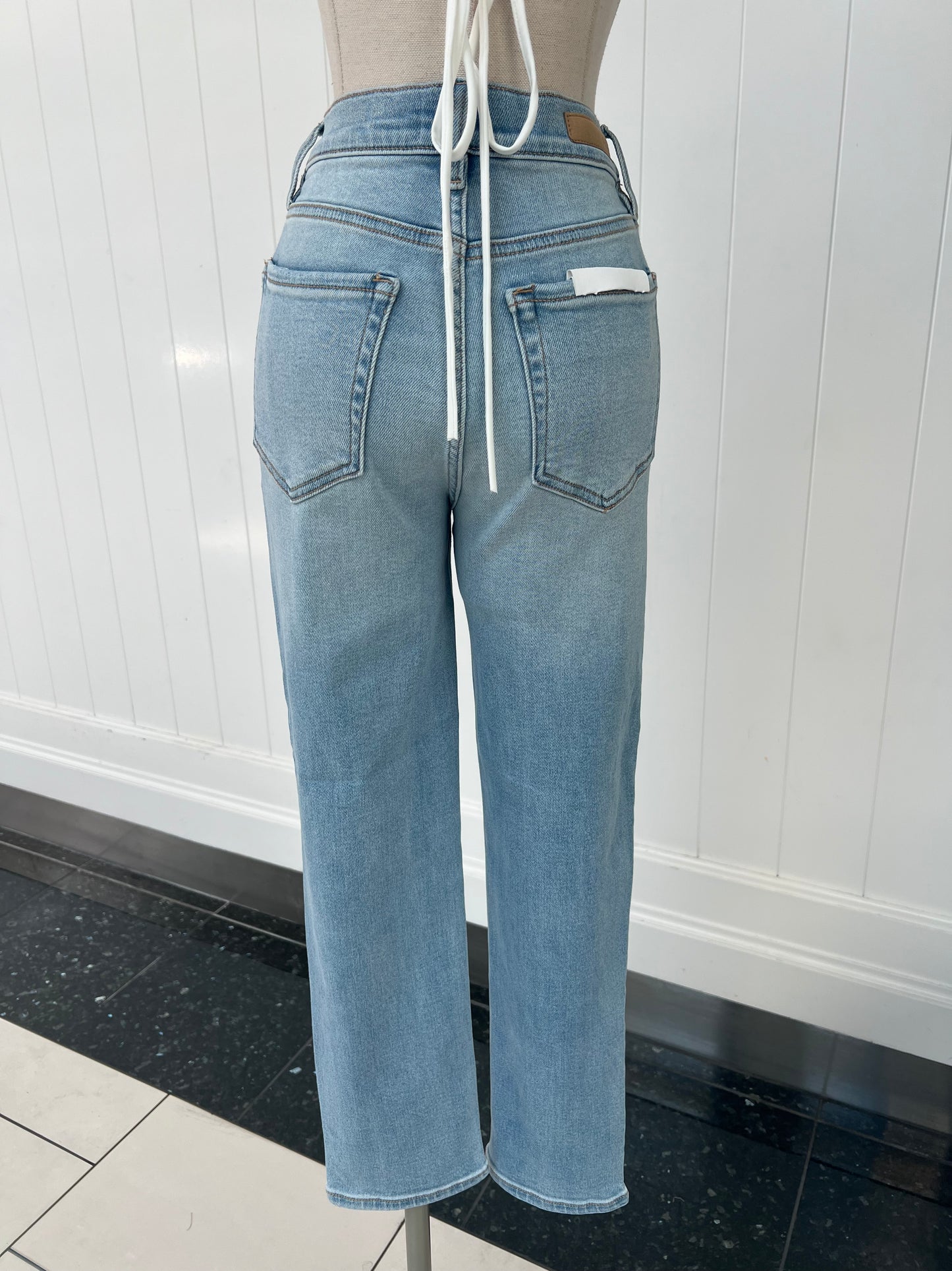 Kimmy Straight Leg Jeans